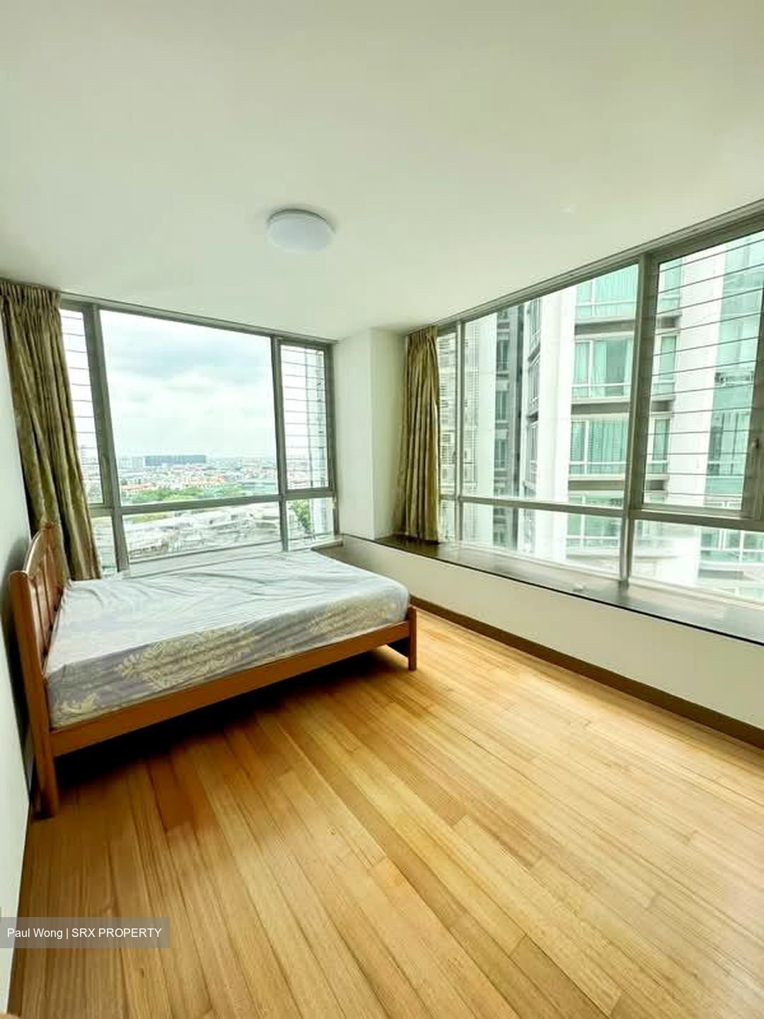 Greenleaf Drive (D10), Condominium #568895011